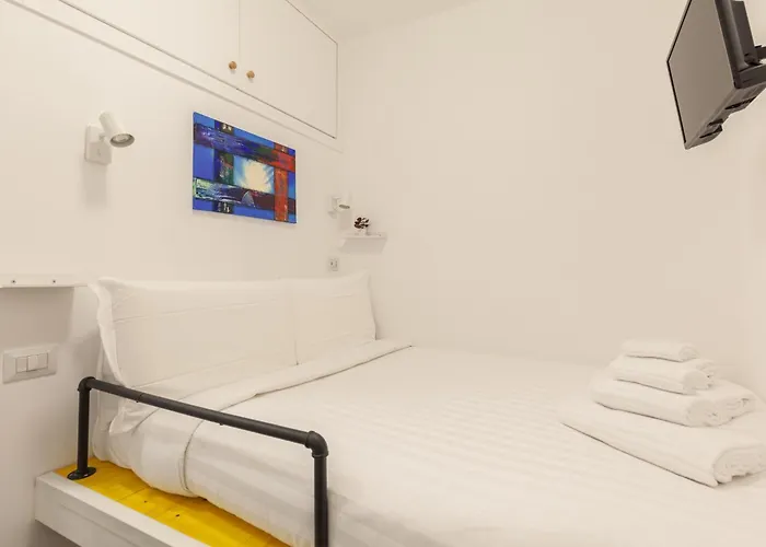 Hostly-the Porta Pia Suite-rome Centre With Charme *